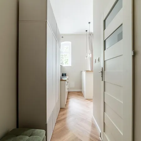 Różana Center By Bookinghost Apartamento Poznan